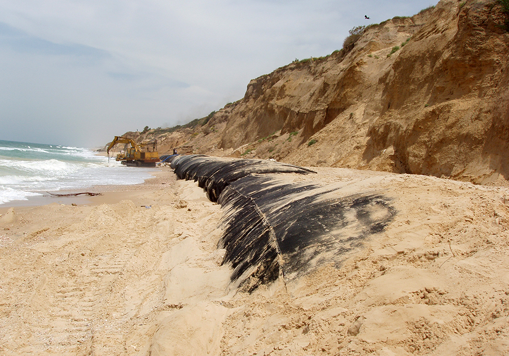Coastal cliffs and shores protection using Geotube®